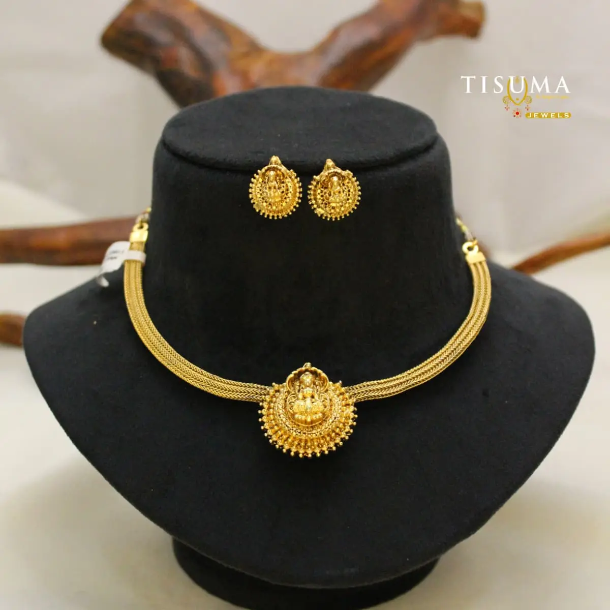 Matte Lakshmi Choker
